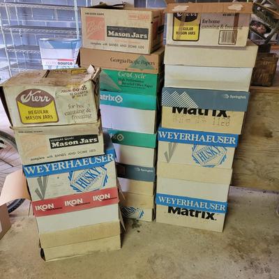 Ball and Atlas Quart Canning Jars and Bands (BG-DW)