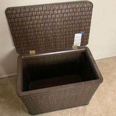 Faux Wood Hamper