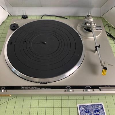 Technics Quartz Record Player