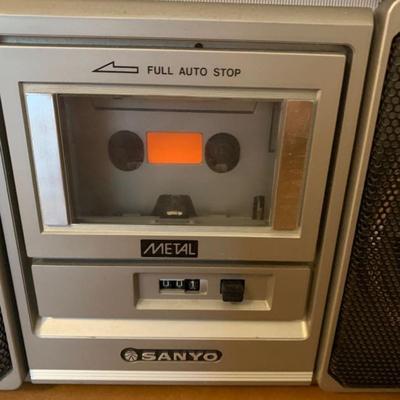 Sanyo Stereo with Cassette Player