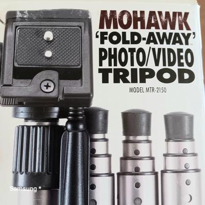 Mohawk Fold-Away Tripod