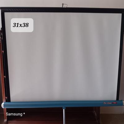 31x38 Projector Screen