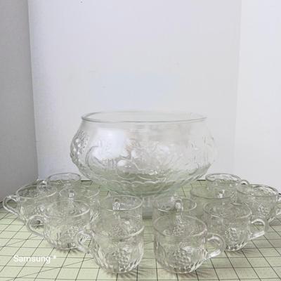 Punchbowl and Cup Set