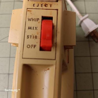 GE Hand Mixer