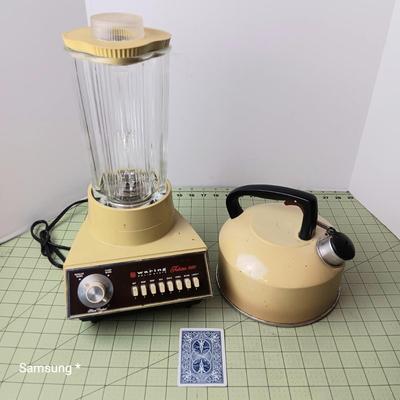 Vintage Waring Futura 900 Mixer and Kettle