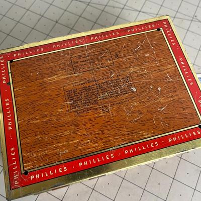 Phillies Cigar Box with Matchbook Collection