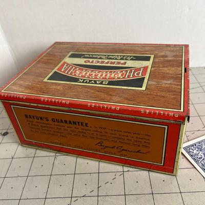 Phillies Cigar Box with Matchbook Collection