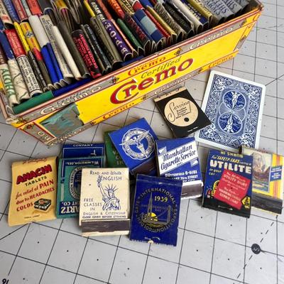 Cremo Tobacco Box with Matchbook Collection