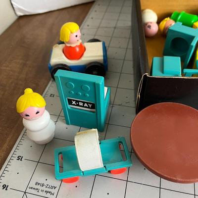 Vintage Fisher Price Little People and Accessories