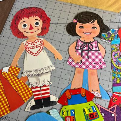 Vintage Raggedy Ann & Maria Paper Dolls