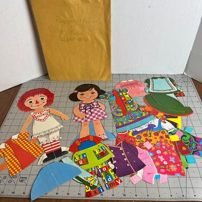 Vintage Raggedy Ann & Maria Paper Dolls