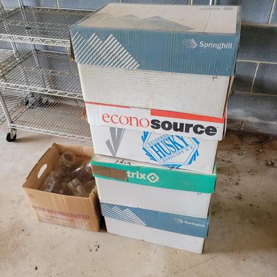 Pint Canning Jars and Canning Books (BG-DW)