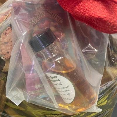 Potpourri with refresher Oil