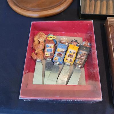 Cheese Spreaders, Trays and More (SR-CE)