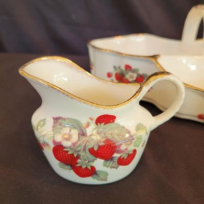 Bone China Strawberry Serveware and More (SR-CE)