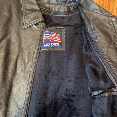 Mens leather jacket Large