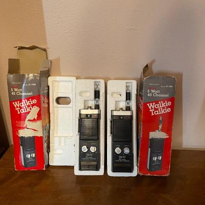 Realistic walkie talkies new