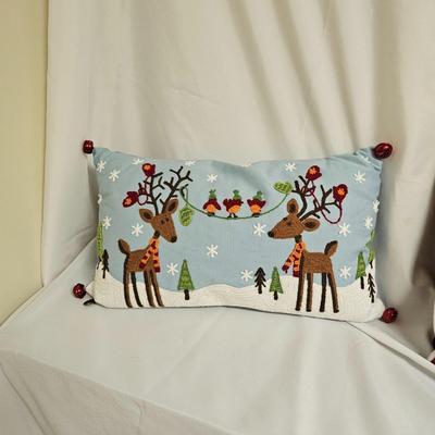 Christmas Pillows by Pottery Barn & More (US-JS)