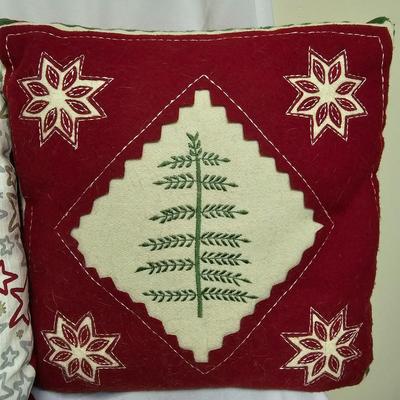 Christmas Pillows by Pottery Barn & More (US-JS)