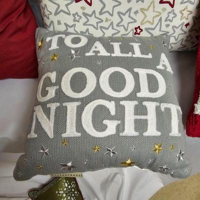 Christmas Pillows by Pottery Barn & More (US-JS)