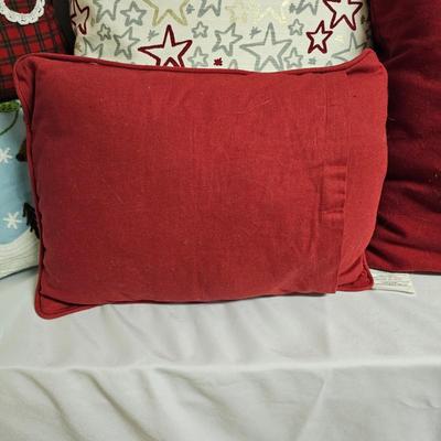 Christmas Pillows by Pottery Barn & More (US-JS)