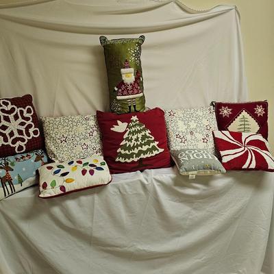 Christmas Pillows by Pottery Barn & More (US-JS)
