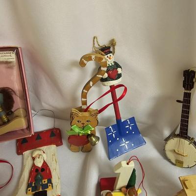 Assorted Christmas Ornaments  (US-JS)