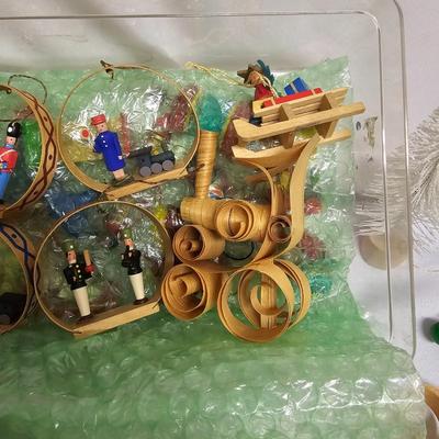Assorted Christmas Ornaments  (US-JS)
