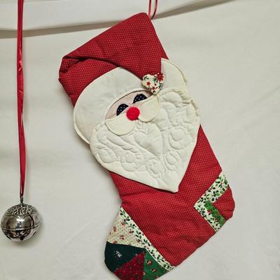 Christmas Linens,  Serving Dishes,  Cups  & More.  (US-JS)