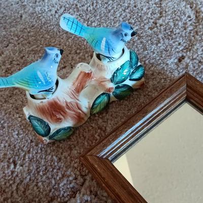FRAMED BIRD ART WITH SMALL MIRRORS AND JAPAN BOBBLING BIRDS