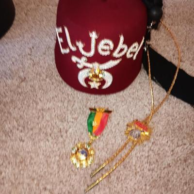 EL JEBEL HAT WITH BOLO PINS AND CASE