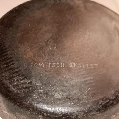 10.5" CAST IRON SKILLET WITH ANTIQUE CROCK