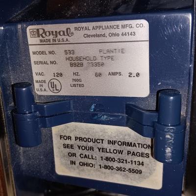 ROYAL HANDHELD PROSERIES VACUUM WITH BAGS