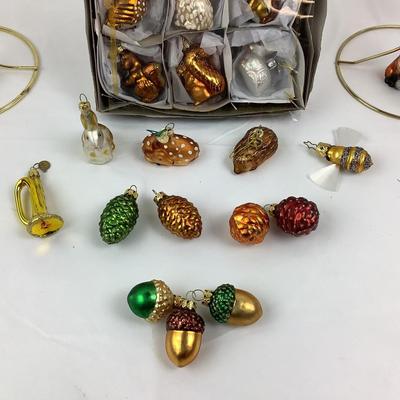 Lot 236 Lot of Vintage Miniature Blown Glass Ornaments