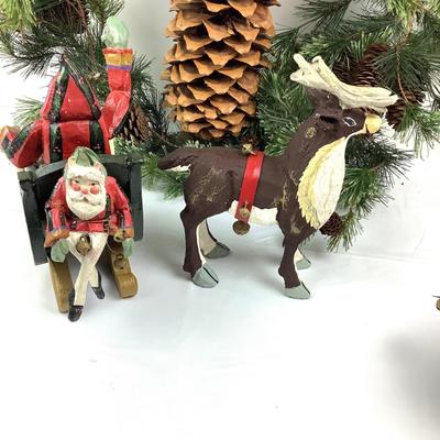 224 House of Hatten Christmas Lot Santa