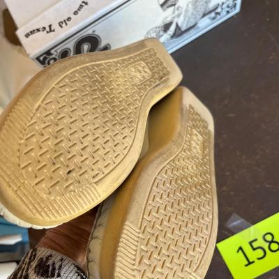 SAS White "nurse" shoes