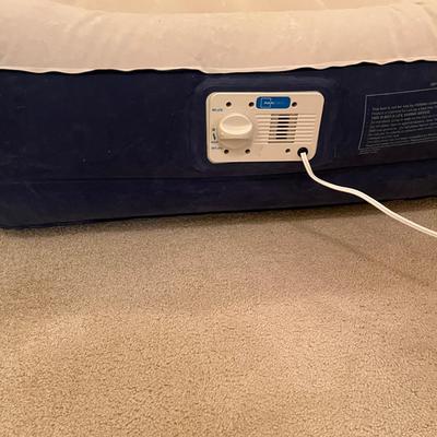 Mainstays Inflatable Mattress  (US-JS)
