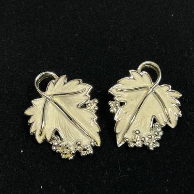 Vintage Silver Tone Enameled Grape Leaf Clip Style Earrings