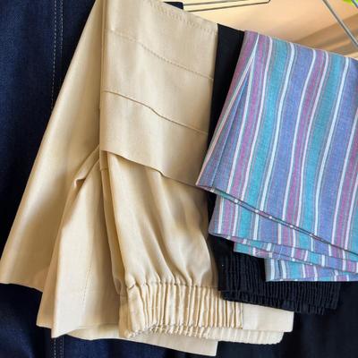 Lot of 4 slacks