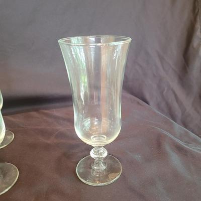 Glass Pitcher with Goblet Style Glasses (K-CE)