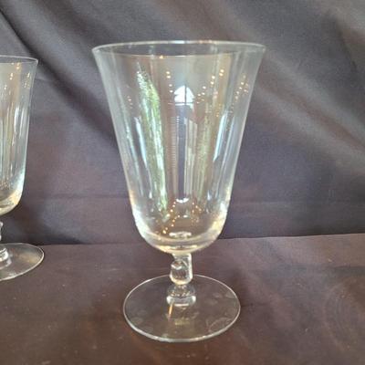 Glass Pitcher with Goblet Style Glasses (K-CE)