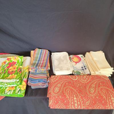 Table Linens, Placemats and More (K-CE)