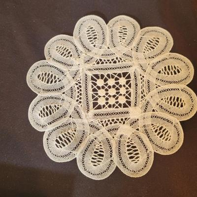 Table Linens, Placemats and More (K-CE)