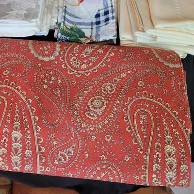 Table Linens, Placemats and More (K-CE)