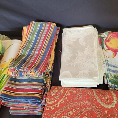 Table Linens, Placemats and More (K-CE)