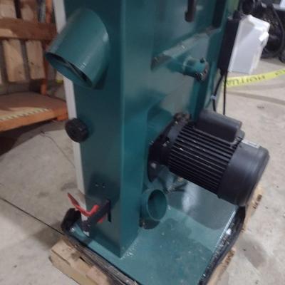 Grizzly Industrial, Inc. Extreme Series Band Saw Model GO513X2BF in New Condition 220V Single Phase
