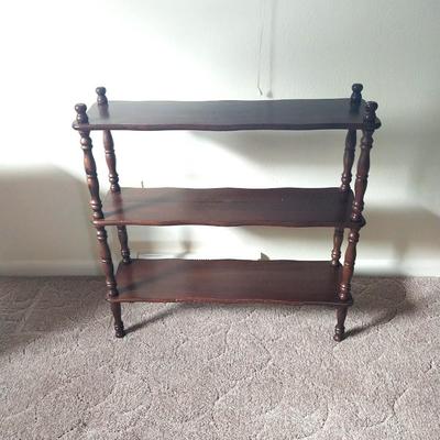 WOODEN THREE TEIR SHELVING