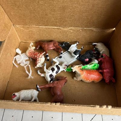 Crayola Crayons and Farm Animal Toys