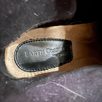 Bandolino, Earth Origins & More Boots Size 8/8.5 Plus Shoe Rack (HC1-RG)