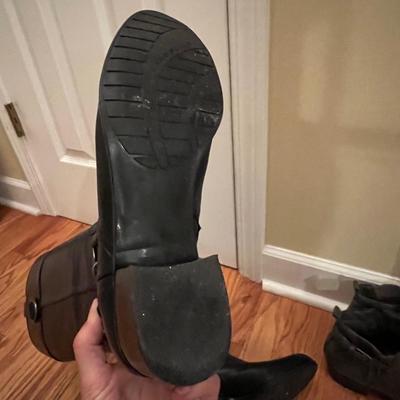 Bandolino, Earth Origins & More Boots Size 8/8.5 Plus Shoe Rack (HC1-RG)